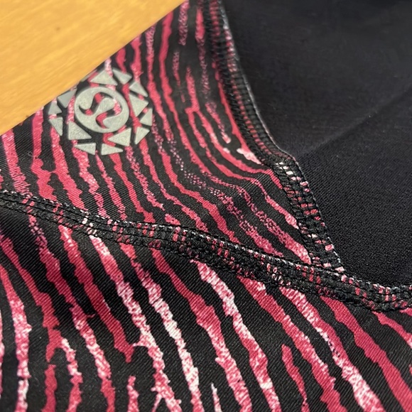 Lululemon fast and free crop - seawheeze exclusive pattern - Picture 3 of 3